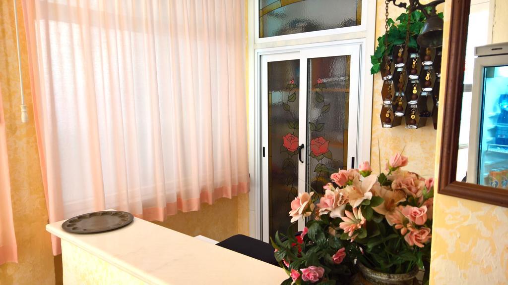 פולוניקה Albergo Golfo מראה חיצוני תמונה