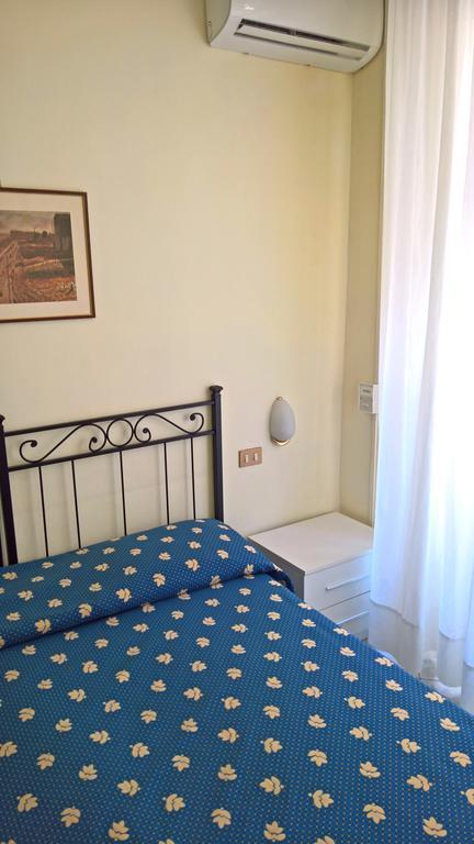 פולוניקה Albergo Golfo מראה חיצוני תמונה